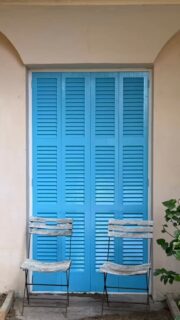 Mallorca,  known for her desert pinks & soft beige tones, carried in on African sands.

But not this little pocket.

Here, she glows differently.

Bold.
Brave.
Unapologetically colourful.

#lebrownstudio
#lebrownprojects
#projectfacilitator
#mediterraneaninteriors
#mallorcacolours